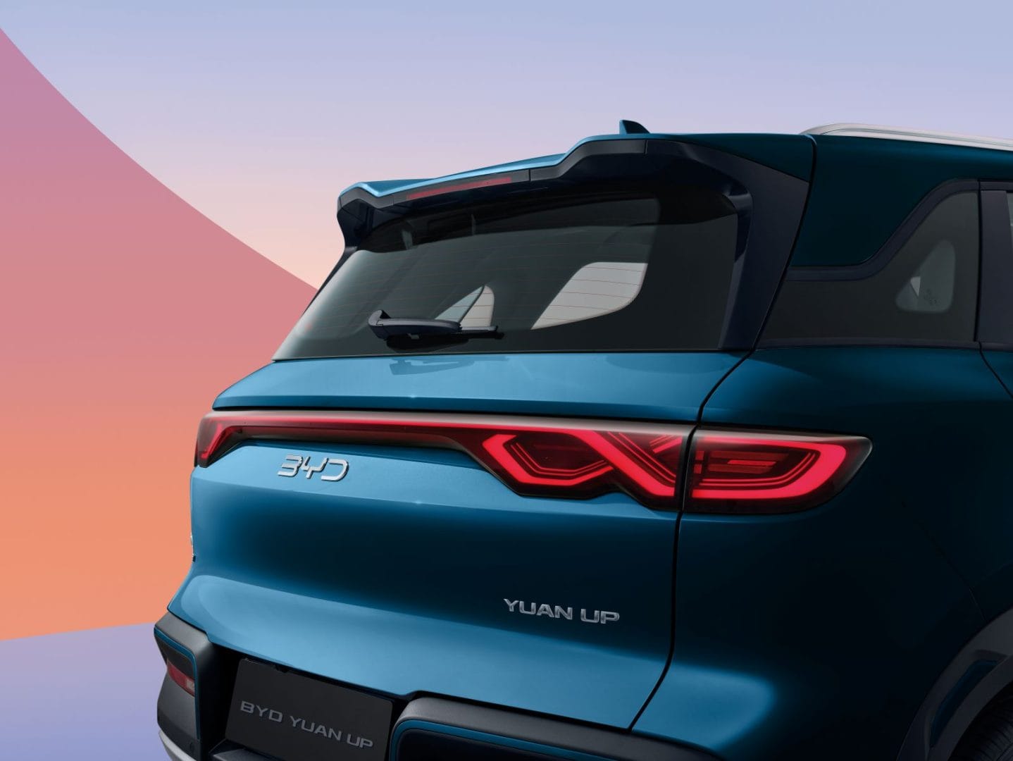 BYD YUAN UP LUX se presenta en Colombia como la versión más equipada de la SUV eléctrica líder del mercado, con más tecnología, seguridad avanzada y una propuesta pensada para el uso diario. V12MAGAZINE