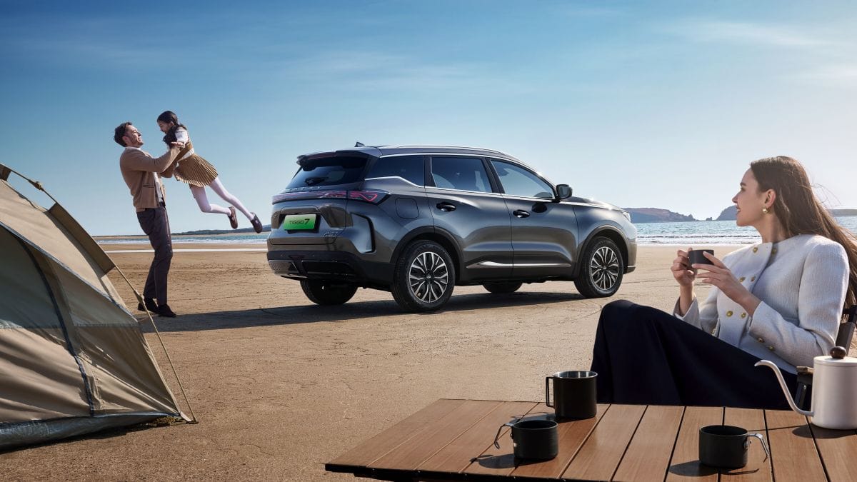 CHERY EN EL SALÓN DEL AUTOMÓVIL DE BOGOTÁ: TECNOLOGÍA, SUPER HÍBRIDOS Y UNA APUESTA AUDAZ V12MAGAZINE Chery en el Salón del Automóvil de Bogotá presenta su línea Super Hybrid con las nuevas Tiggo 9, 8 y 7 PHEV, diseño premium y tecnología inteligente. V12MAGAZINE