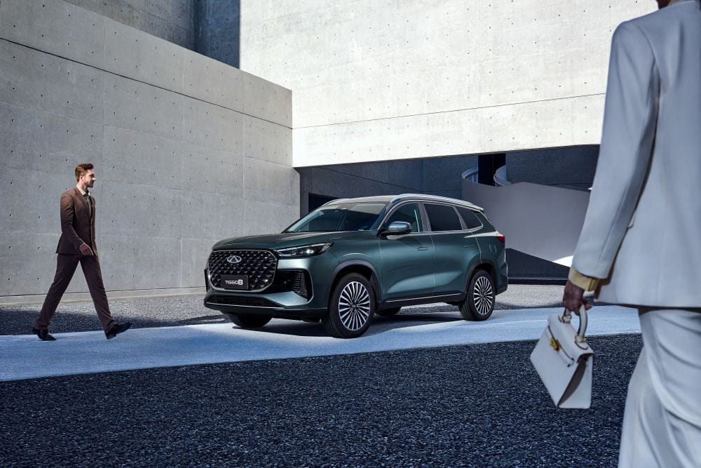 CHERY EN EL SALÓN DEL AUTOMÓVIL DE BOGOTÁ: TECNOLOGÍA, SUPER HÍBRIDOS Y UNA APUESTA AUDAZ V12MAGAZINE Chery en el Salón del Automóvil de Bogotá presenta su línea Super Hybrid con las nuevas Tiggo 9, 8 y 7 PHEV, diseño premium y tecnología inteligente. V12MAGAZINE