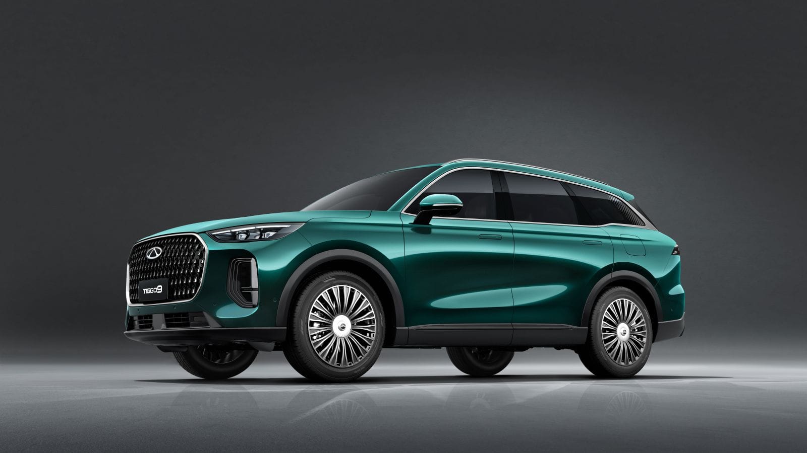 CHERY EN EL SALÓN DEL AUTOMÓVIL DE BOGOTÁ: TECNOLOGÍA, SUPER HÍBRIDOS Y UNA APUESTA AUDAZ V12MAGAZINE Chery en el Salón del Automóvil de Bogotá presenta su línea Super Hybrid con las nuevas Tiggo 9, 8 y 7 PHEV, diseño premium y tecnología inteligente. V12MAGAZINE