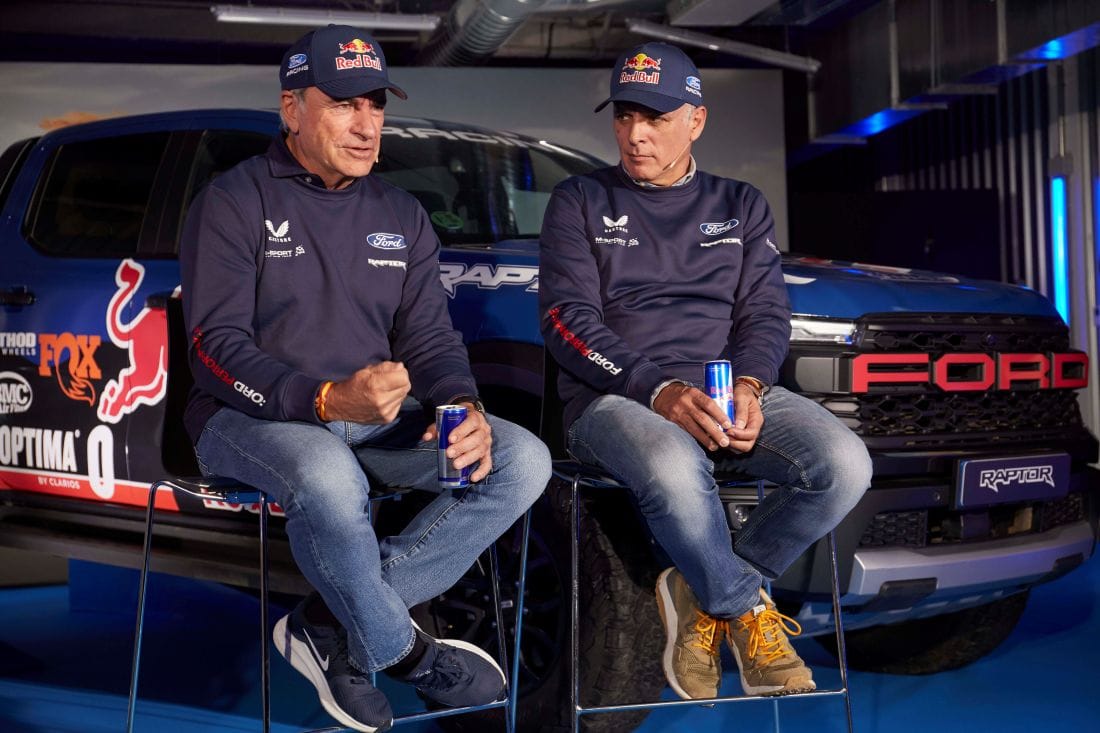 Ford en el Dakar vuelve a ser protagonista absoluto del rally más exigente del mundo con una estructura sólida, pilotos legendarios y una preparación técnica pensada para ganar en Arabia Saudita. V12MAGAZINE
