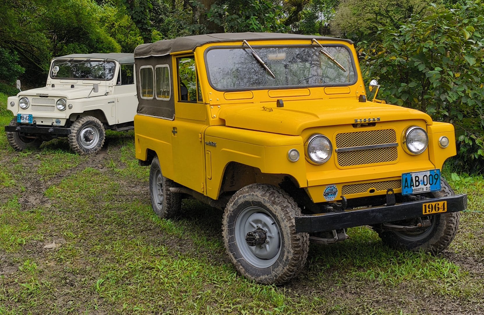 65 AÑOS SOBRE RUEDAS: DINISSAN PLASMA LA HERENCIA Y EVOLUCIÓN EN COLOMBIA EN UN LIBRO DE LUJO V12MAGAZINE El libro "65 años sobre ruedas" rescata una historia industrial y humana que acompaña la evolución Nissan en el país a través de personas, caminos y vehículos que marcaron generaciones. V12MAGAZINE