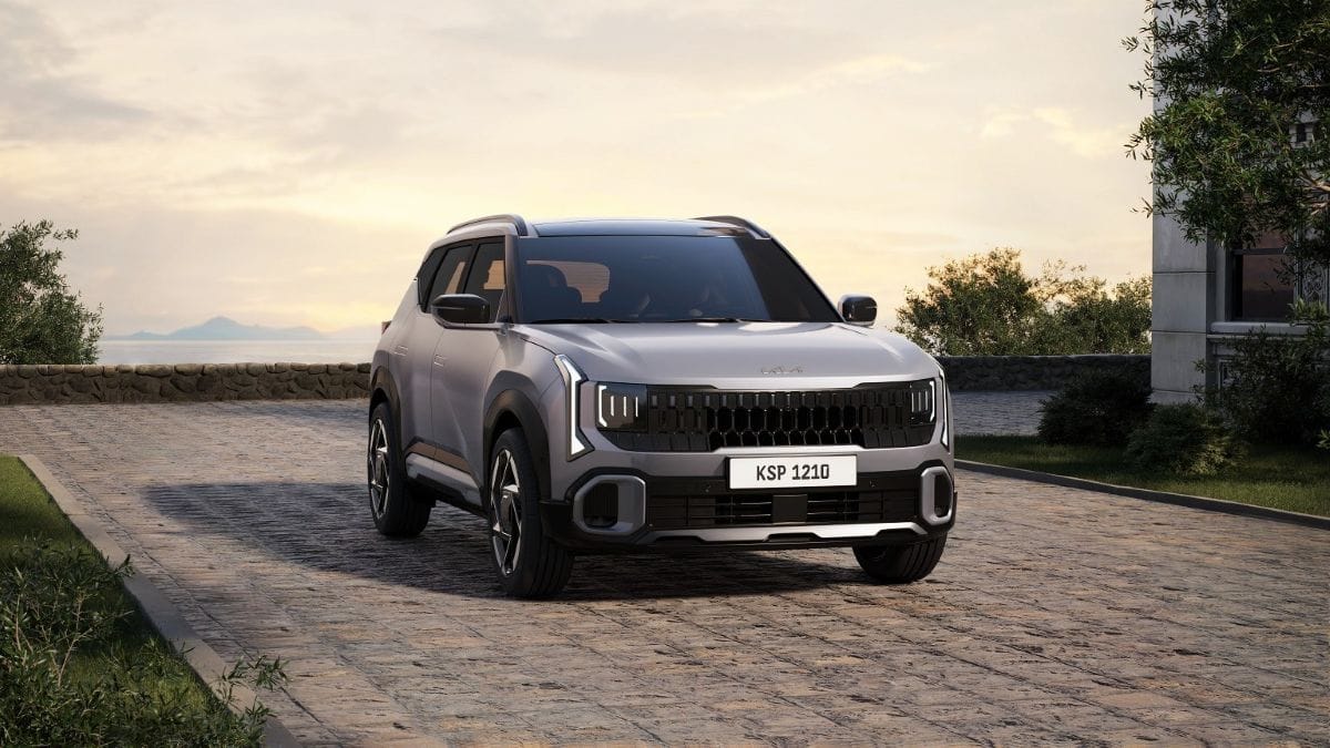 Kia Seltos llega renovado para marcar territorio en el segmento de los SUV subcompactos globales, con diseño audaz, tecnología avanzada y una propuesta pensada para estilos de vida modernos y activos. V12MAGAZINE