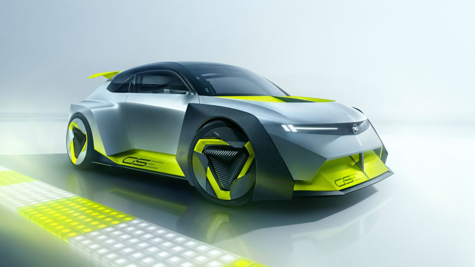 El nuevo Opel Astra protagoniza su estreno mundial en el Salón del Automóvil de Bruselas 2026 con una evolución clara en diseño, tecnología y electrificación dentro del competitivo segmento compacto europeo. V12MAGAZINE