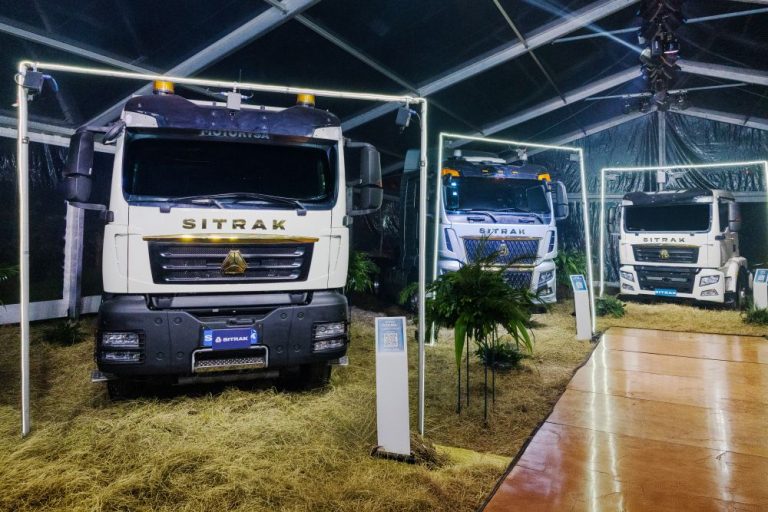 SITRAK Colombia 2026 camión pesado