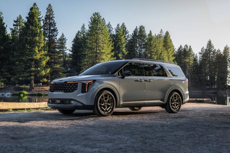 kia_Carnival_Hybrid - portada- frontal