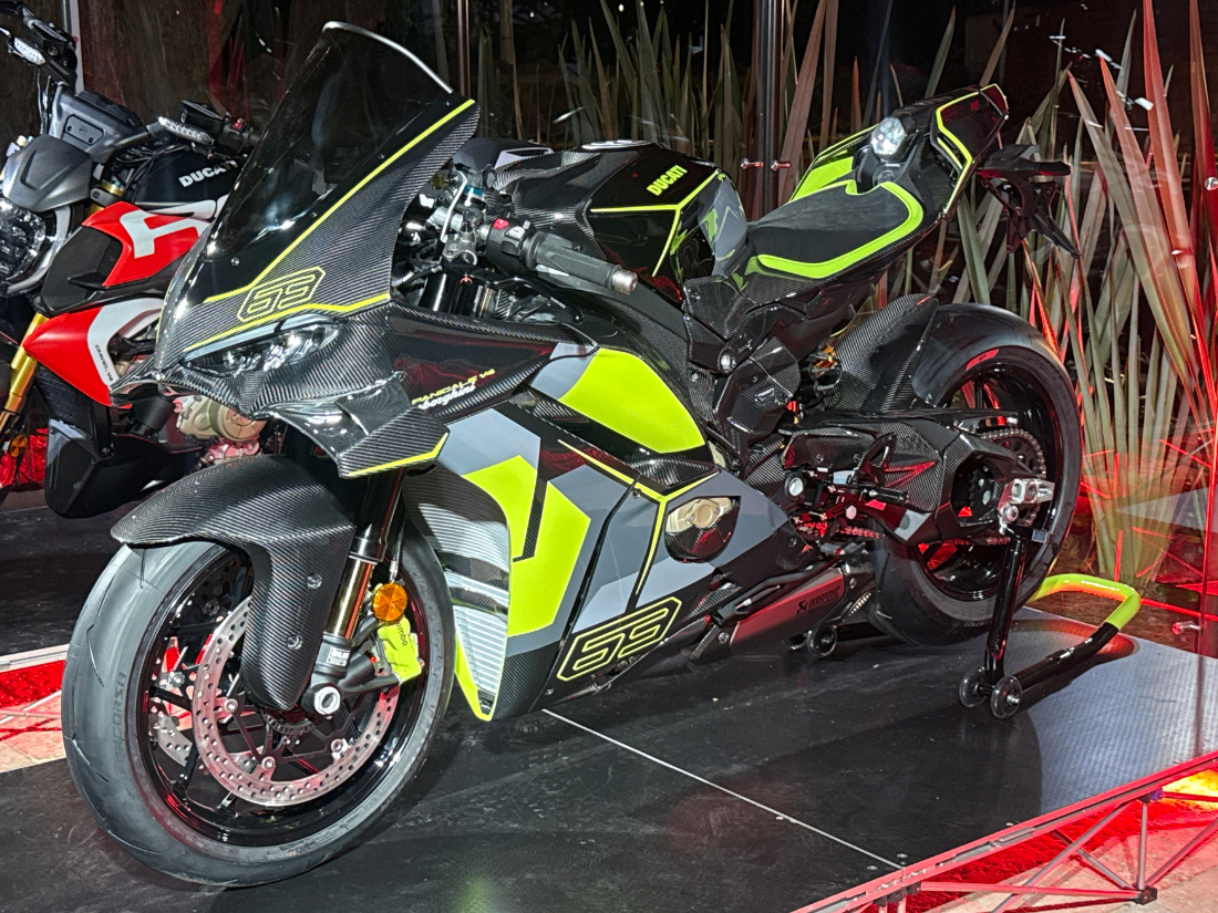 LA MARCA ITALIANA PRESENTÓ EN EL PAÍS SUS MOTOCICLETAS MÁS POTENTES Y EXCLUSIVAS DE LOS ÚLTIMOS AÑOS