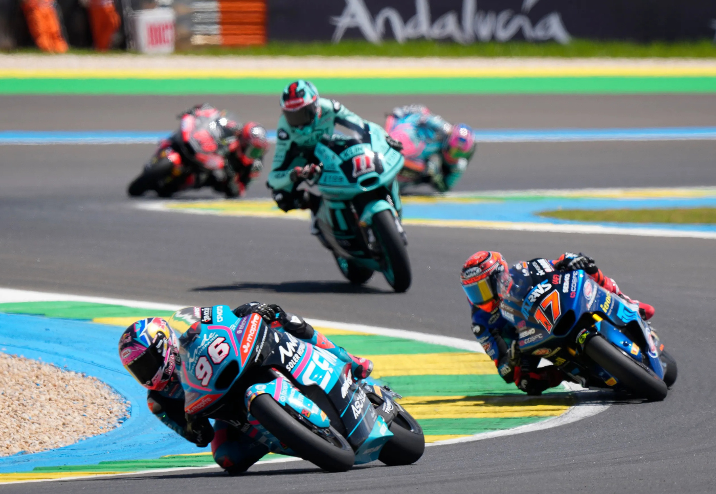 DAVID ALONSO PASÓ DEL ACCIDENTE AL PROTAGONISMO EN MOTO2 V12MAGAZINE DAVID ALONSO