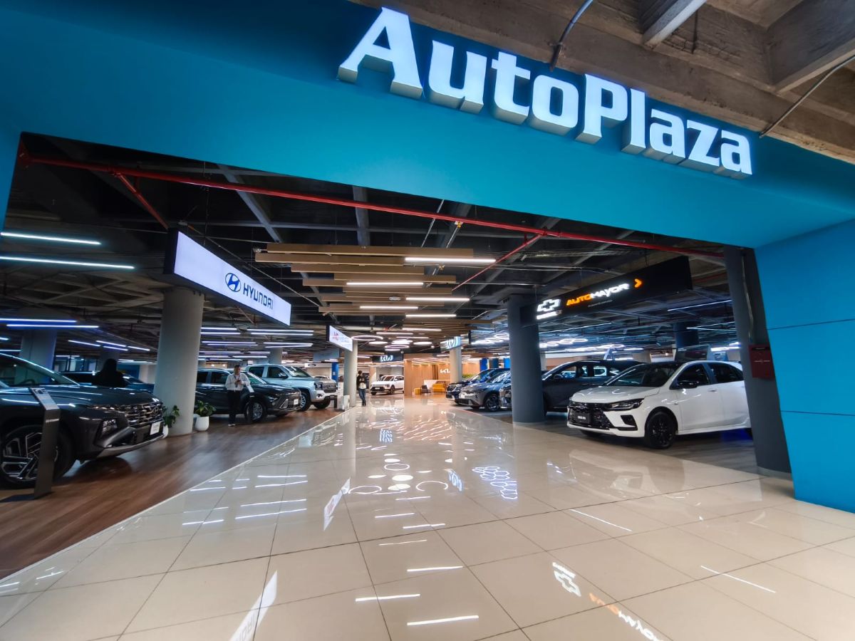 Kia Colombia pisa el acelerador en Bogotá con una jugada que va más allá de vender carros: busca conquistar emociones en el punto exacto donde nacen las decisiones. V12MAGAZINE