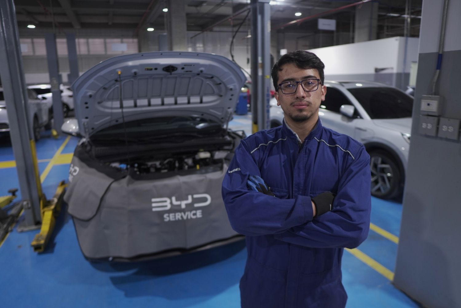 BYD posventa Colombia redefine la experiencia del usuario: menos espera, más control y una promesa clara… el verdadero negocio empieza después de comprar el carro. V12MAGAZINE