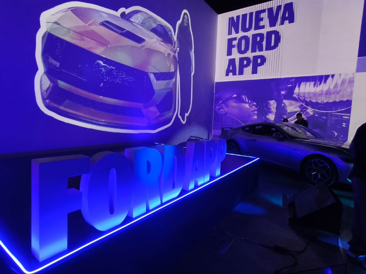 Ford App Colombia redefine la relación con el carro: ya no es solo conducir, es anticiparse, controlar y sentir que el vehículo entiende tu rutina. V12MAGAZINE