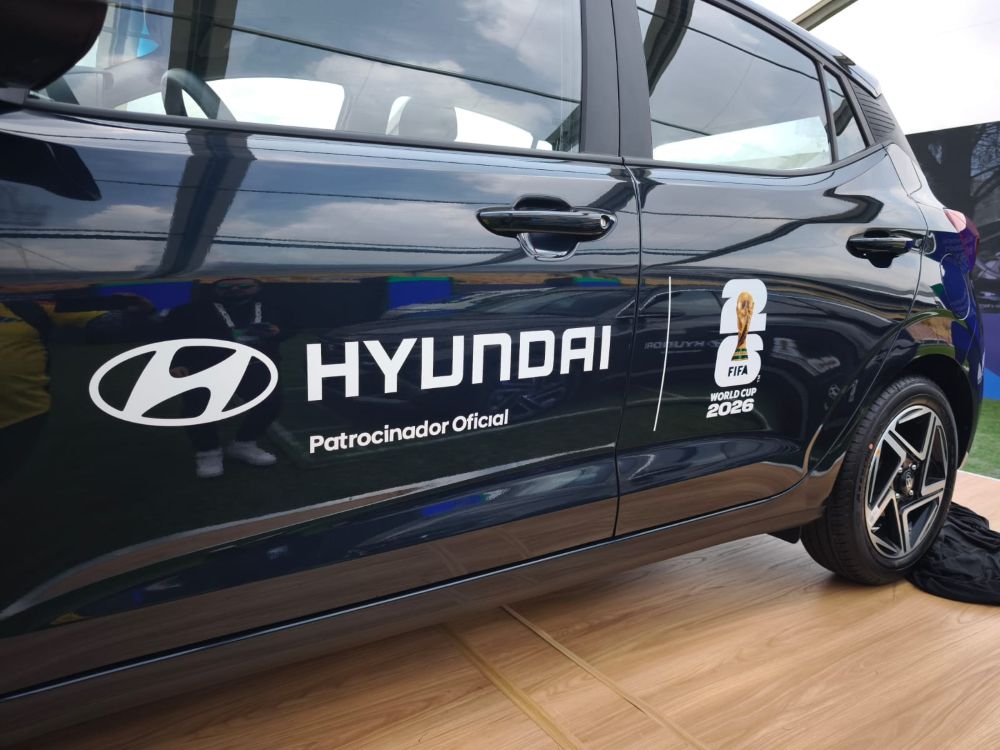 Hyundai Grand i10 llega con ADN mundialista y una promesa clara: cambiar la movilidad urbana en Colombia con eficiencia, seguridad y una experiencia que va más allá del volante. V12MAGAZINE