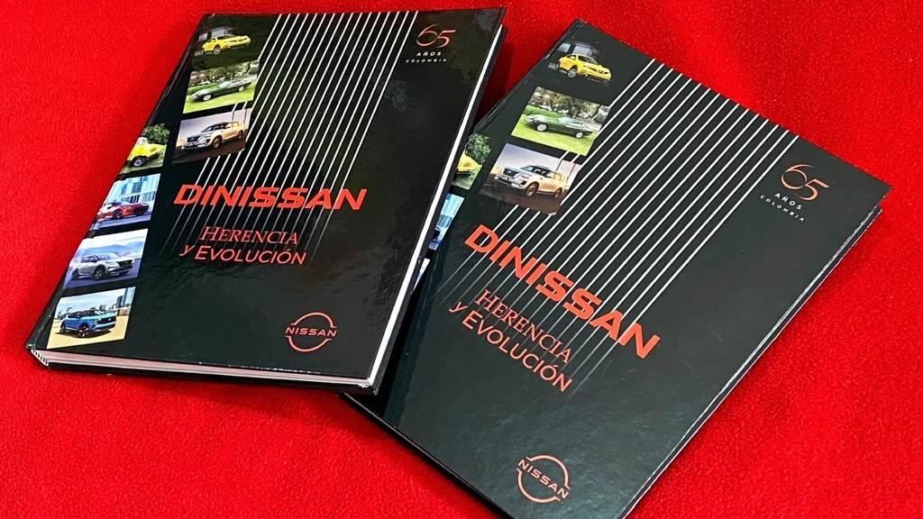 Nissan 65 años Colombia llega como una propuesta editorial y de colección que revive la evolución del automóvil en el país, conectando memoria, historia y pasión por los carros. V12MAGAZINE