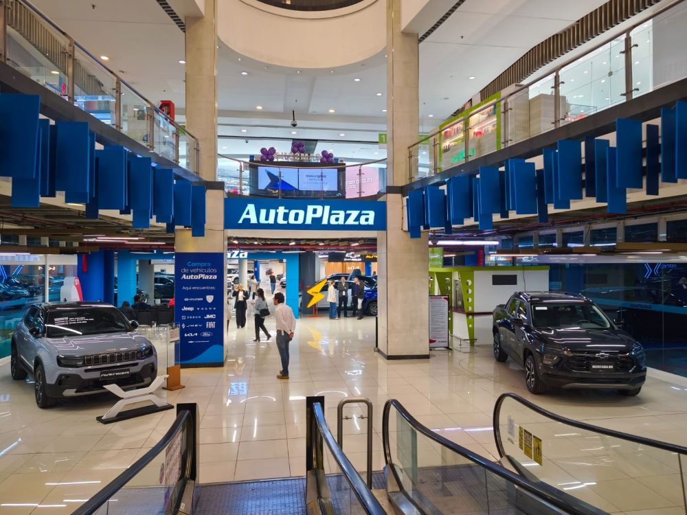 AutoPlaza aterriza en Mallplaza NQS para revolucionar la experiencia de compra automotriz en Colombia, integrando marcas, asesoría y financiamiento en un solo espacio urbano. V12MAGAZINE