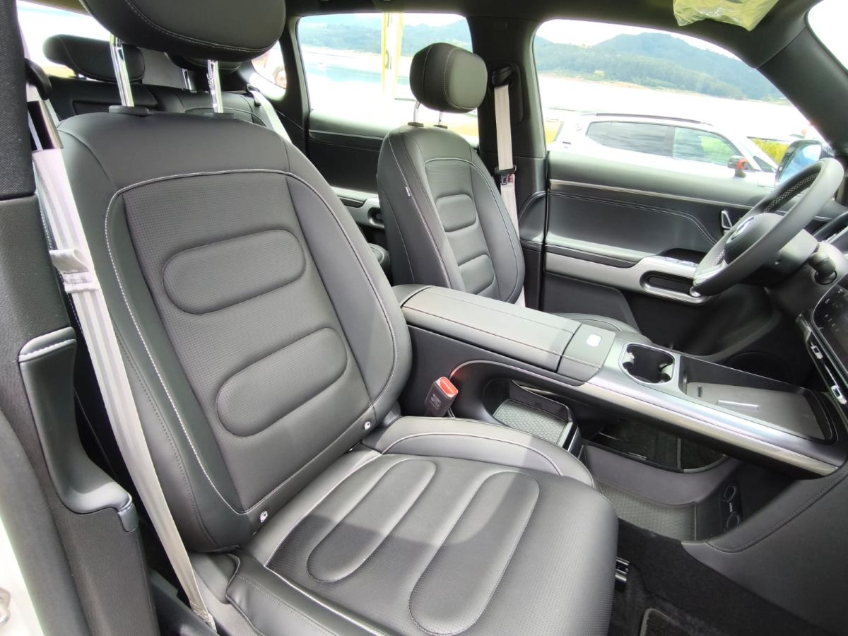 SMART #5 LLEGA A COLOMBIA Y PROMETE UNA AVENTURA DE 637 HP Y 590 KM DE AUTONOMÍA V12MAGAZINE smart #5 llega a Colombia con una propuesta eléctrica de gran autonomía, diseño robusto y capacidades todoterreno, ampliando la oferta de SUVs eléctricos premium en el país V12MAGAZINE