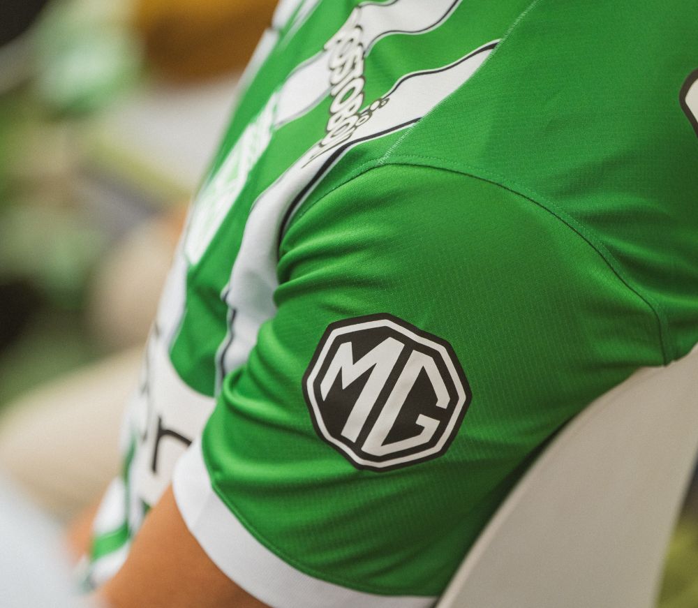 MG y Atlético Nacional no es solo una alianza: es una jugada emocional que redefine cómo las marcas automotrices conectan con millones de colombianos. V12MAGAZINE