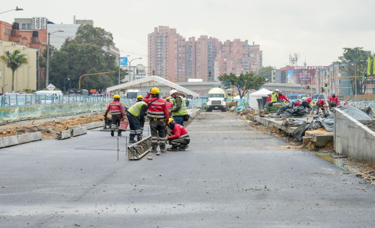 La obra clave de la troncal de la avenida 68 en Bogotá ya supera el 85 % y promete cambiar la movilidad en uno de los puntos más críticos de la ciudad. V12MAGAZINE