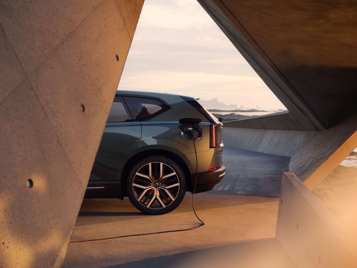 Volvo Days en Colombia llega con una promesa tentadora: electrificación inmediata, beneficios únicos y una decisión que podría cambiar la forma en que se entiende el lujo automotor en el país V12MAGAZINE