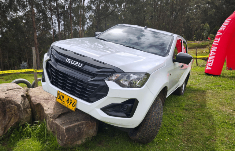 ISUZU