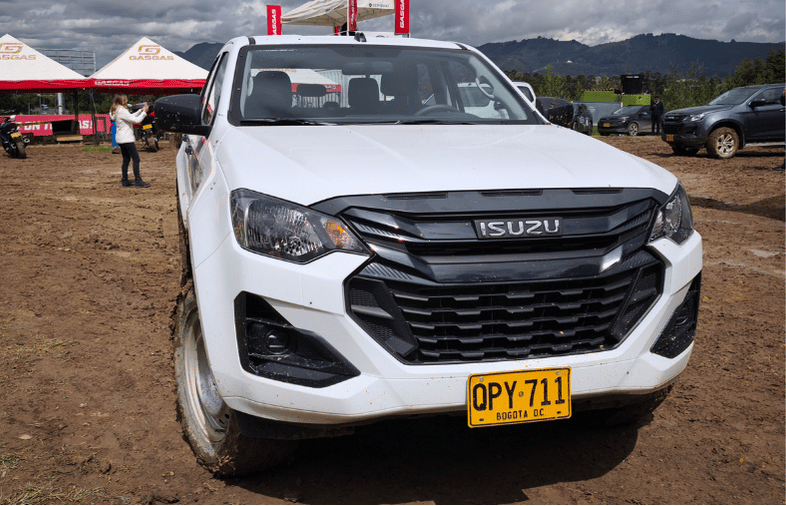 ISUZU