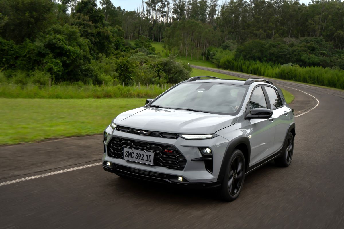 Chevrolet Sonic llega para romper la rutina de los SUVs urbanos con una mezcla inesperada de diseño emocional, tecnología útil y una personalidad mucho más aspiracional. V12MAGAZINE