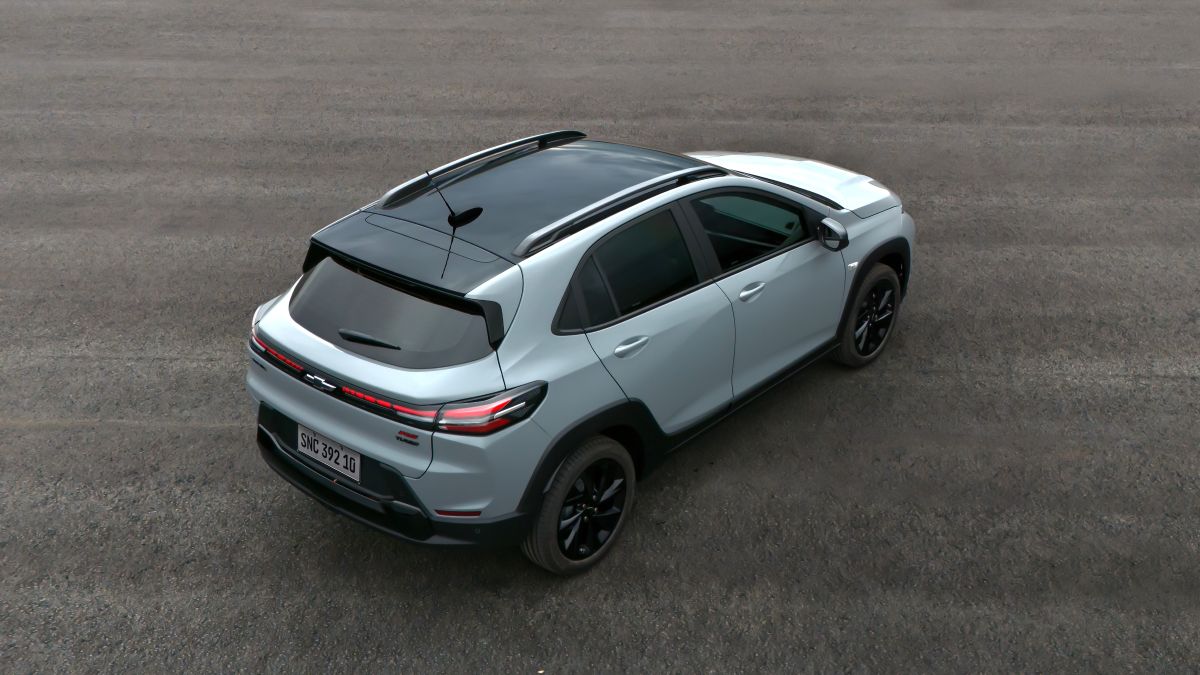 Chevrolet Sonic llega para romper la rutina de los SUVs urbanos con una mezcla inesperada de diseño emocional, tecnología útil y una personalidad mucho más aspiracional. V12MAGAZINE