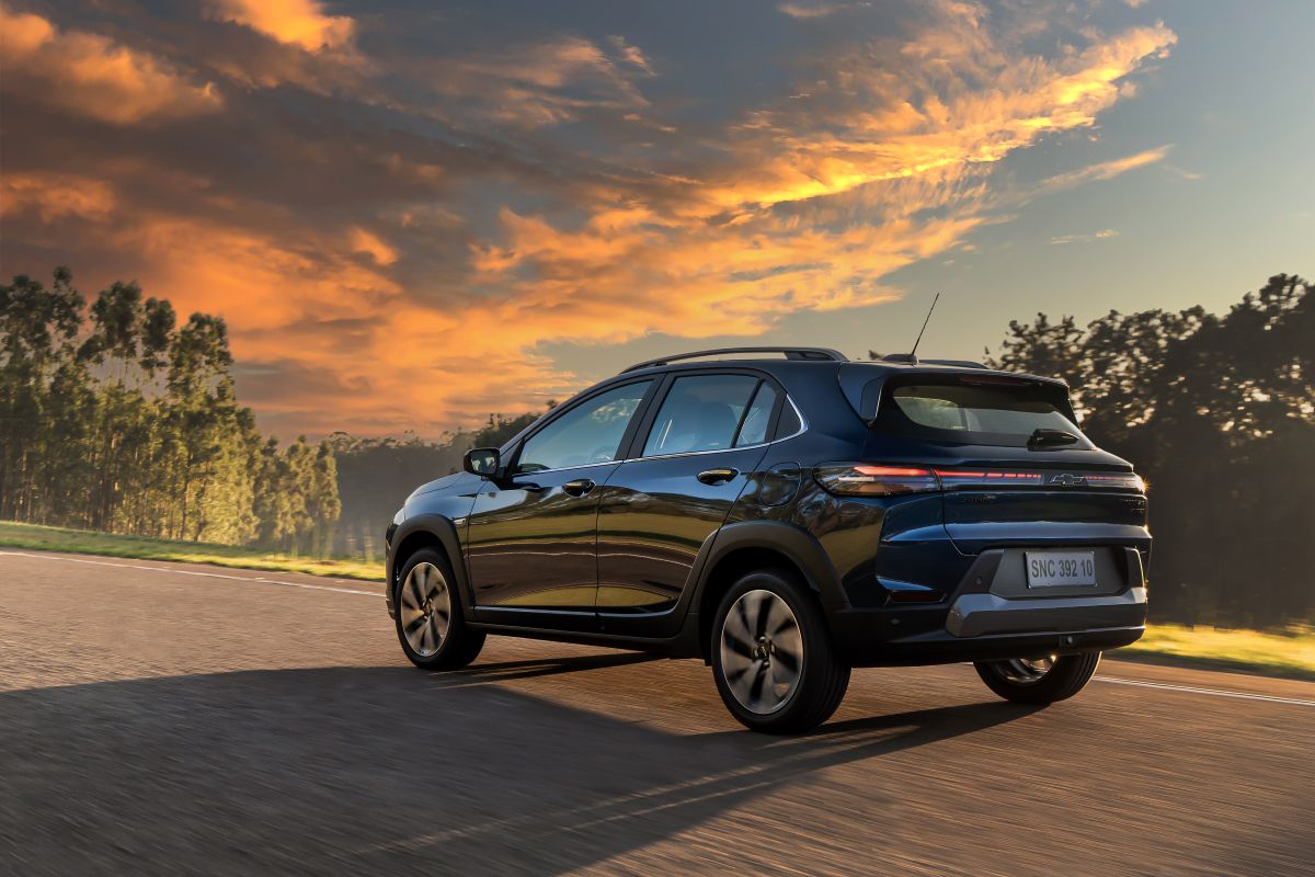 Chevrolet Sonic llega para romper la rutina de los SUVs urbanos con una mezcla inesperada de diseño emocional, tecnología útil y una personalidad mucho más aspiracional. V12MAGAZINE