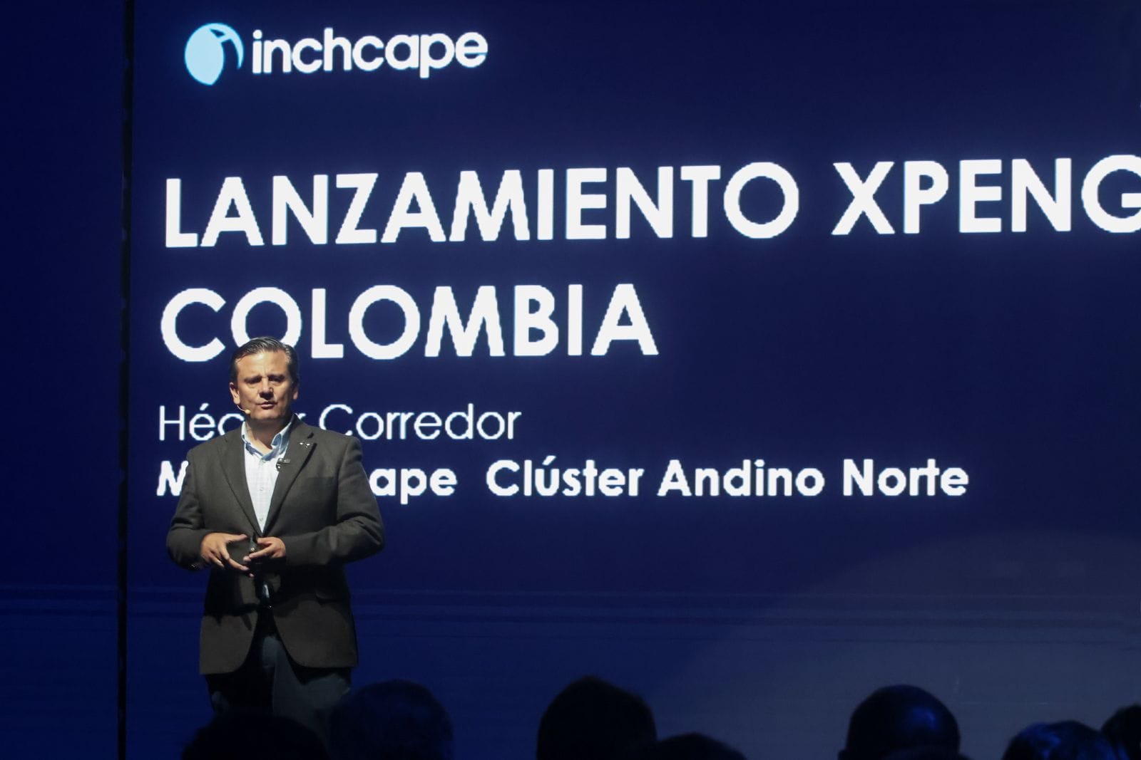 XPENG LLEGÓ A COLOMBIA Y SUS CARROS SE PARQUEAN SOLOS: ASÍ SON LAS G6 Y G9 V12MAGAZINE XPeng llegó oficialmente a Colombia con las nuevas SUV eléctricas G6 y G9, dos modelos que apuestan por inteligencia artificial, parqueo autónomo y hasta 540 kilómetros de autonomía. V12MAGAZINE