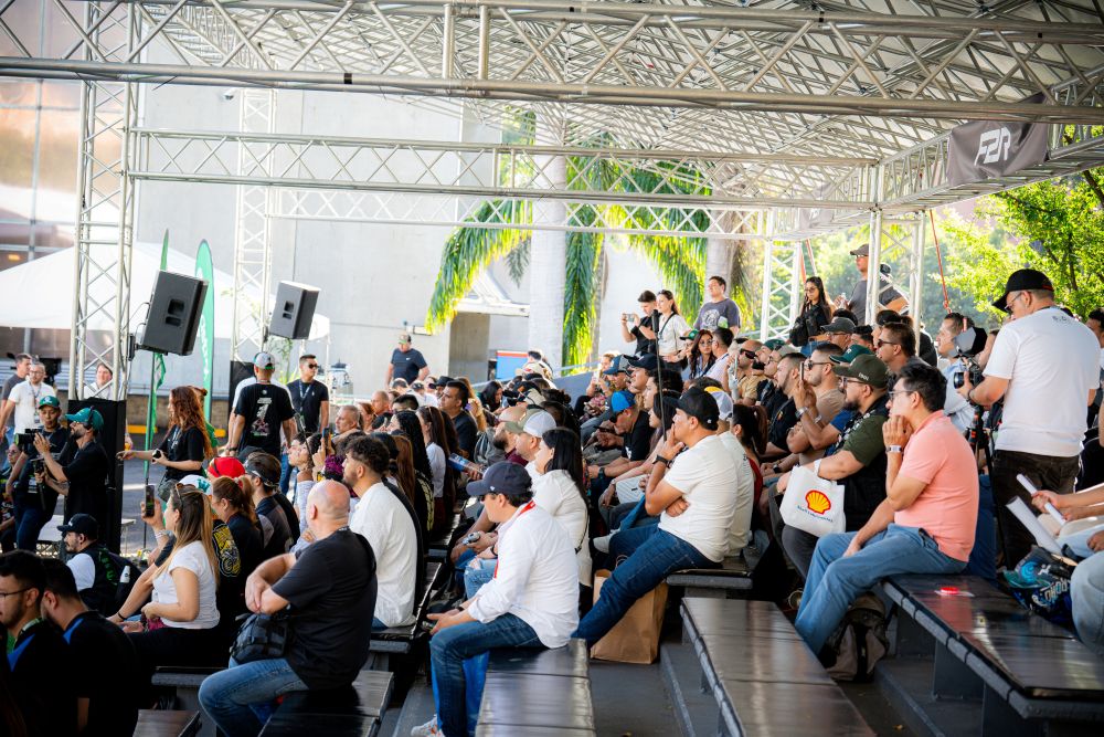 Feria 2 Ruedas 2026 dejó de ser solo una vitrina de motos. En Medellín, el rugido de los motores ahora convive con inteligencia artificial, movilidad eléctrica y nuevas tribus urbanas. V12MAGAZINE