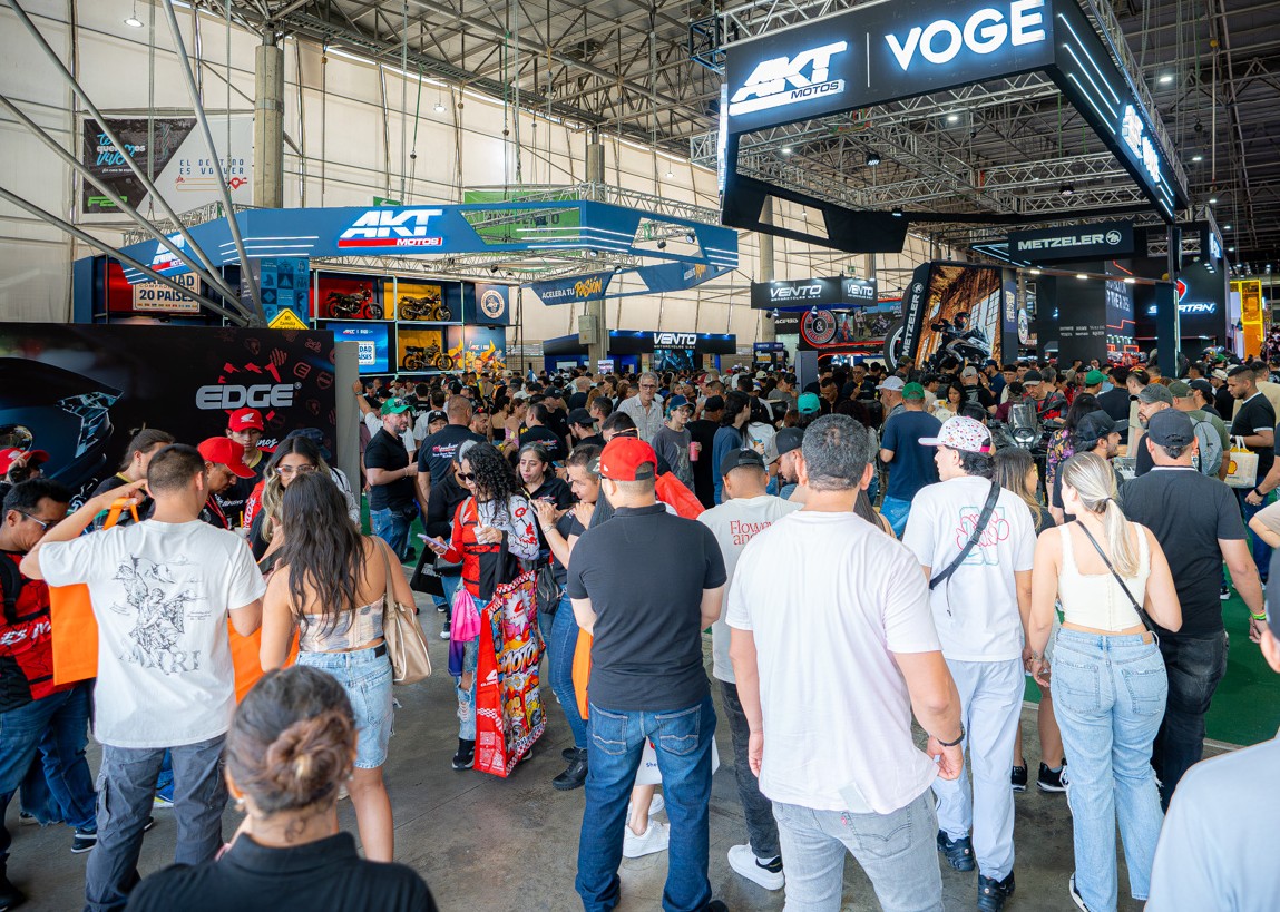 FERIA DE LAS 2 RUEDAS 2026: MÁS DE 95.000 VISITANTES Y VENTAS RÉCORD V12MAGAZINE Feria de las 2 Ruedas 2026 cerró con cifras históricas que muestran cómo un evento de motocicletas se convirtió en motor económico, cultural y empresarial para toda una región. V12MAGAZINE