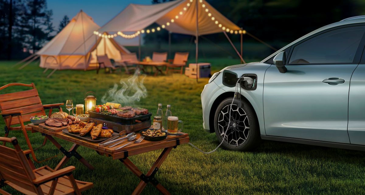 MG4 EV URBAN: EL ELÉCTRICO CHINO QUE PONE NERVIOSO AL MERCADO COLOMBIANO V12MAGAZINE MG4 EV Urban llega a Colombia con una promesa ambiciosa: demostrar que un carro eléctrico divertido, rápido y tecnológico ya no tiene que sentirse inalcanzable. V12MAGAZINE