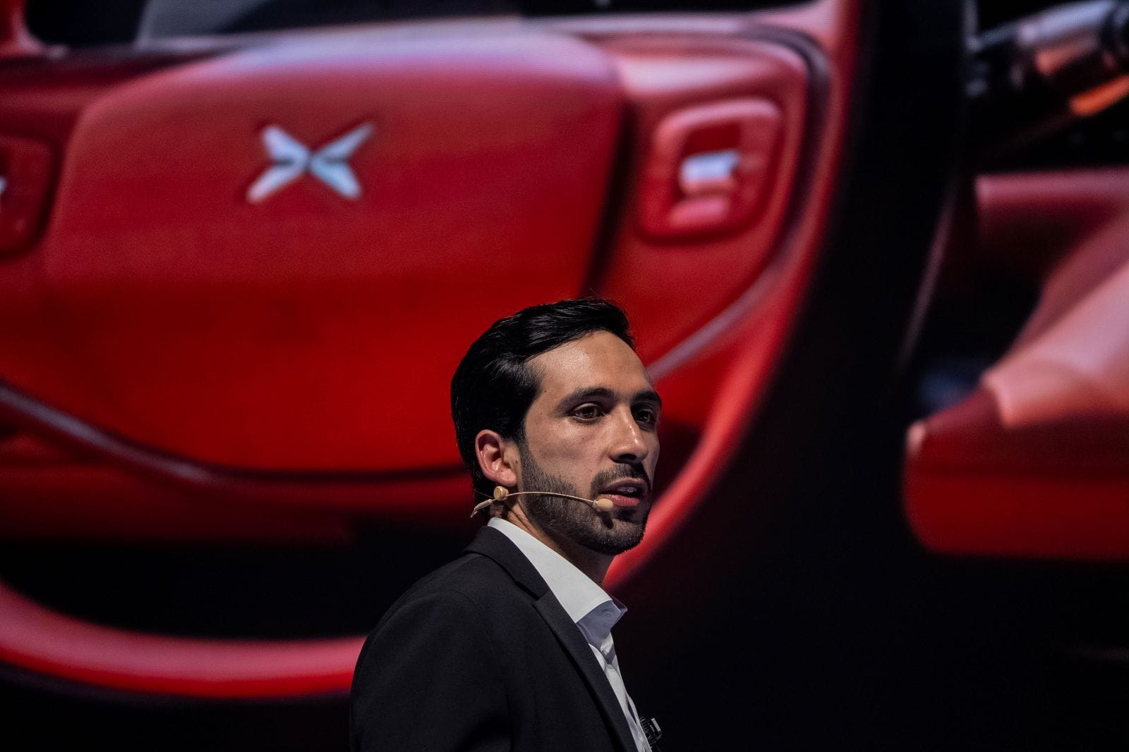 XPENG LLEGÓ A COLOMBIA Y SUS CARROS SE PARQUEAN SOLOS: ASÍ SON LAS G6 Y G9 V12MAGAZINE XPeng llegó oficialmente a Colombia con las nuevas SUV eléctricas G6 y G9, dos modelos que apuestan por inteligencia artificial, parqueo autónomo y hasta 540 kilómetros de autonomía. V12MAGAZINE
