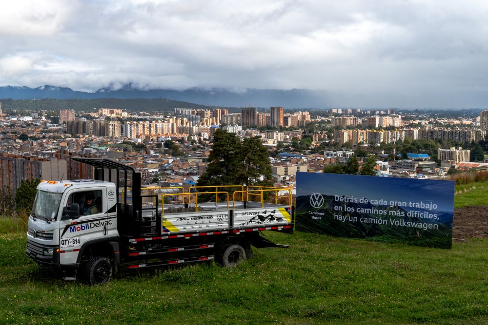 VOLKSWAGEN DELIVERY 11.180 4X4: EL CAMIÓN 4X4 DESARROLLADO EXCLUSIVAMENTE PARA COLOMBIA V12MAGAZINE Volkswagen Delivery 11.180 4x4