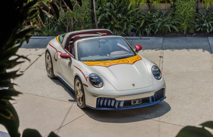 PORSCHE