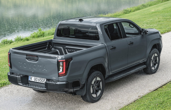 TOYOTA HILUX ELÉCTRICA: ASÍ ES LA PICK-UP QUE QUIERE CAMBIAR EL MERCADO V12MAGAZINE TOYOTA HILUX