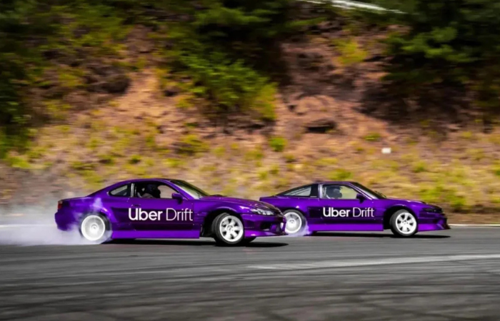 UBER LANZA EXPERIENCIA DE DRIFTING CON NISSAN SILVIA Y PILOTOS PROFESIONALES EN JAPÓN V12MAGAZINE UBER