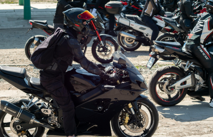 ¿COMPRAR UNA MOTO SIN PROBARLA? ESTE EVENTO QUIERE ACABAR CON ESO V12MAGAZINE MOTOS