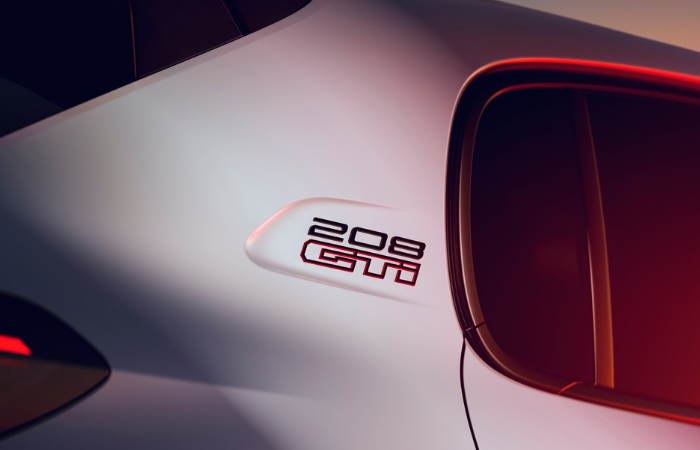 PEUGEOT ACABA DE CAMBIAR LAS REGLAS: ASÍ ES EL NUEVO E-208 GTi ELÉCTRICO V12MAGAZINE PEUGEOT