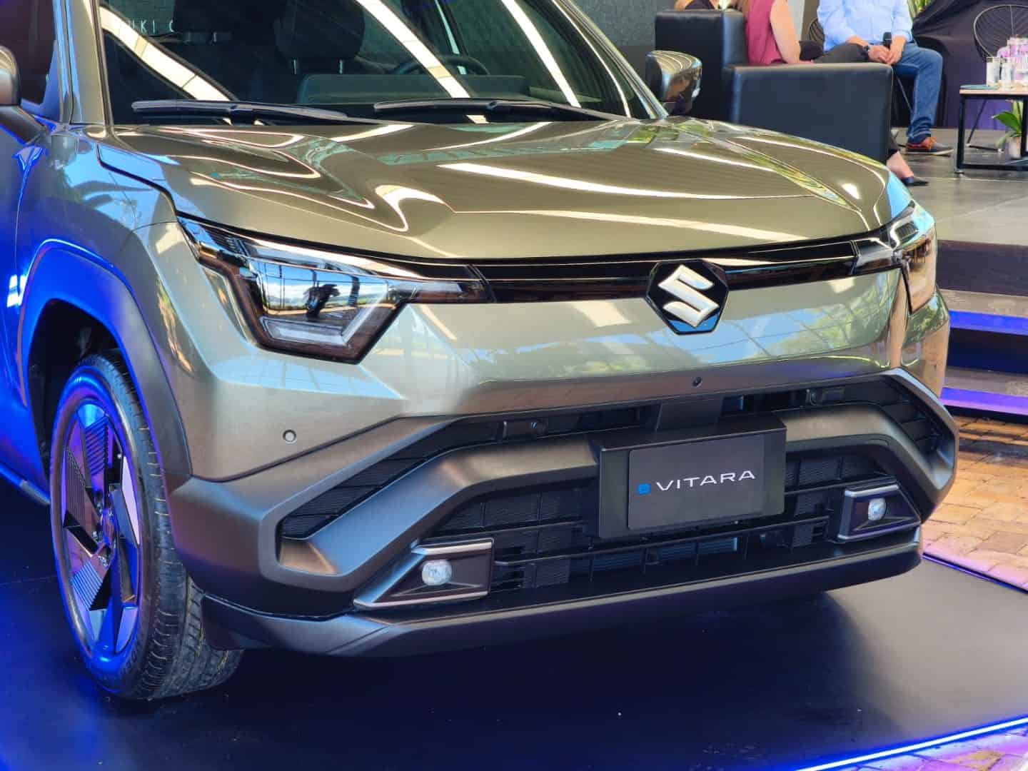 Suzuki eVitara 2026 marca el inicio de una nueva etapa para la marca japonesa y llega a Colombia con una misión clara: demostrar que la electrificación no tiene por qué renunciar al carácter. V12MAGAZINE