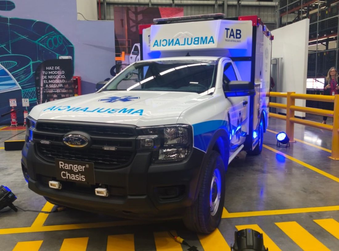 Ford Ranger XL Chasis: más que una pick-up, una plataforma de negocio V12MAGAZINE Ford Ranger XL Chasis llega a Colombia con una misión muy clara: convertirse en una herramienta de trabajo real para empresas que necesitan que el vehículo no se detenga. V12MAGAZINE