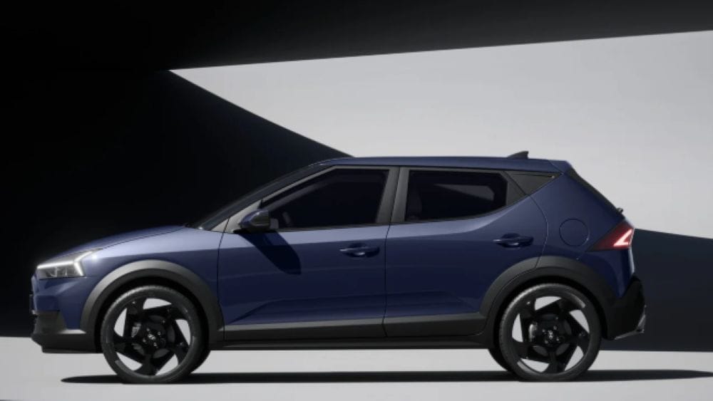 El Hyundai i20 inicia una nueva etapa en Brasil para luego expandirse por Latinoamérica, con una propuesta que combina el tamaño y la practicidad de un hatchback con atributos propios de un SUV. El i20 apuesta por el espacio interior, la tecnología, la seguridad y una gama de motores 1.0 para competir en un segmento relevante. V12MAGAZINE