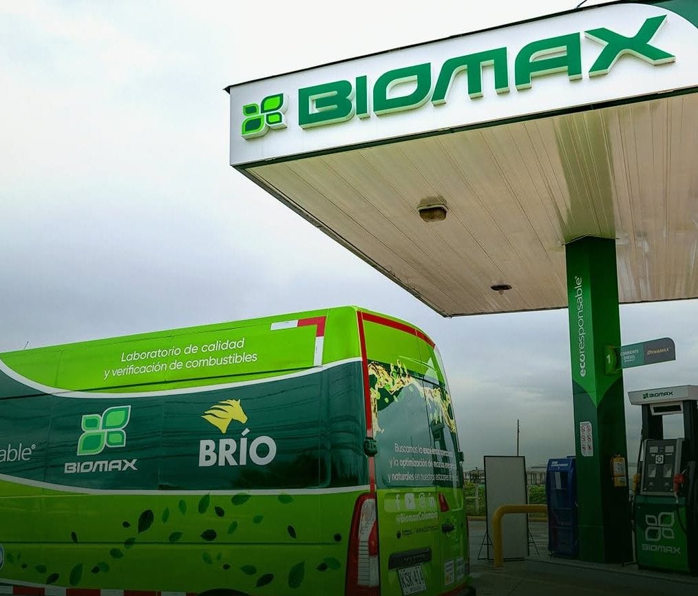 UNO CORP adquiere Primax Colombia y reordena el mapa del negocio de combustibles en el país al sumar una de las redes de estaciones de servicio más relevantes del mercado. V12MAGAZINE