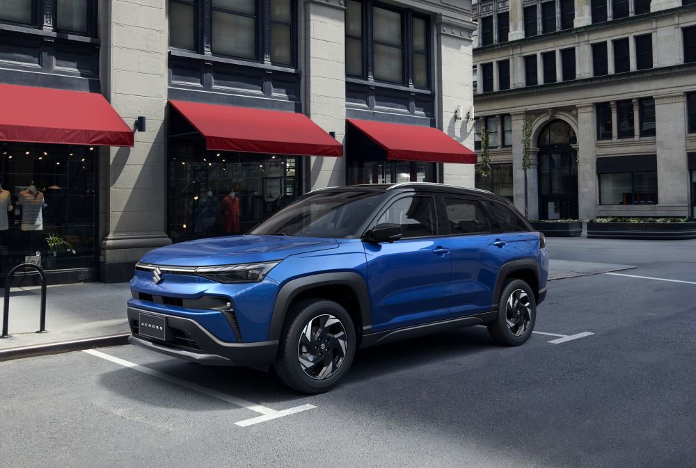 Suzuki Across llega a Colombia: la híbrida ligera que busca salirse del libreto urbano V12MAGAZINE Suzuki Across Colombia aterriza con una idea clara: ser esa SUV híbrida que no solo ahorra combustible, sino que también se anima a salir del pavimento. V12MAGAZINE