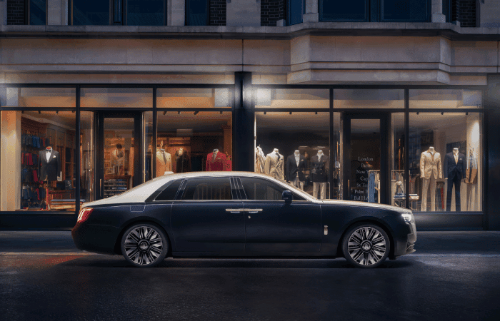 Rolls-Royce Ghost Savile Row: el automóvil que llevó la alta sastrería británica al máximo nivel del lujo V12MAGAZINE Rolls-Royce Ghost