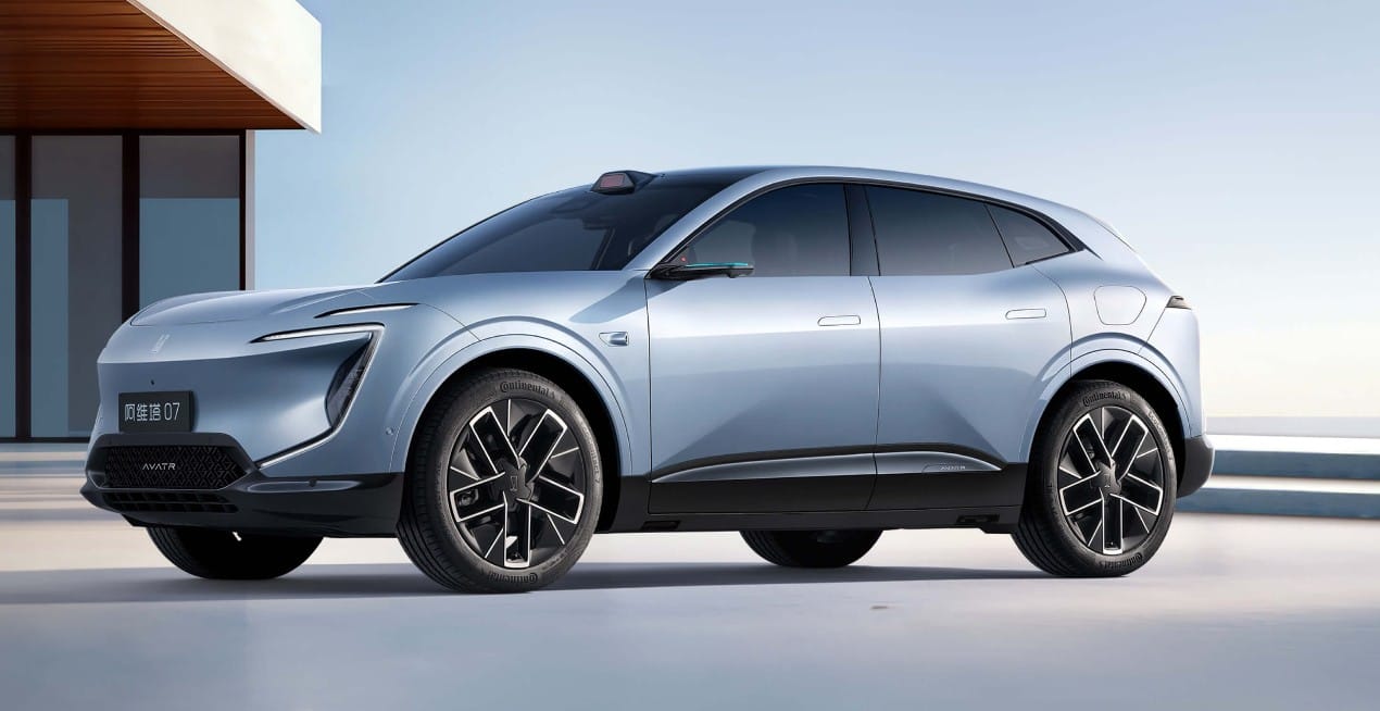 Avatr en Colombia: la marca premium de Changan y Huawei prepara su desembarco V12MAGAZINE Avatr prepara su llegada a Colombia con una propuesta de lujo eléctrico que combina diseño, tecnología Huawei y baterías CATL para competir en el segmento premium. V12MAGAZINE