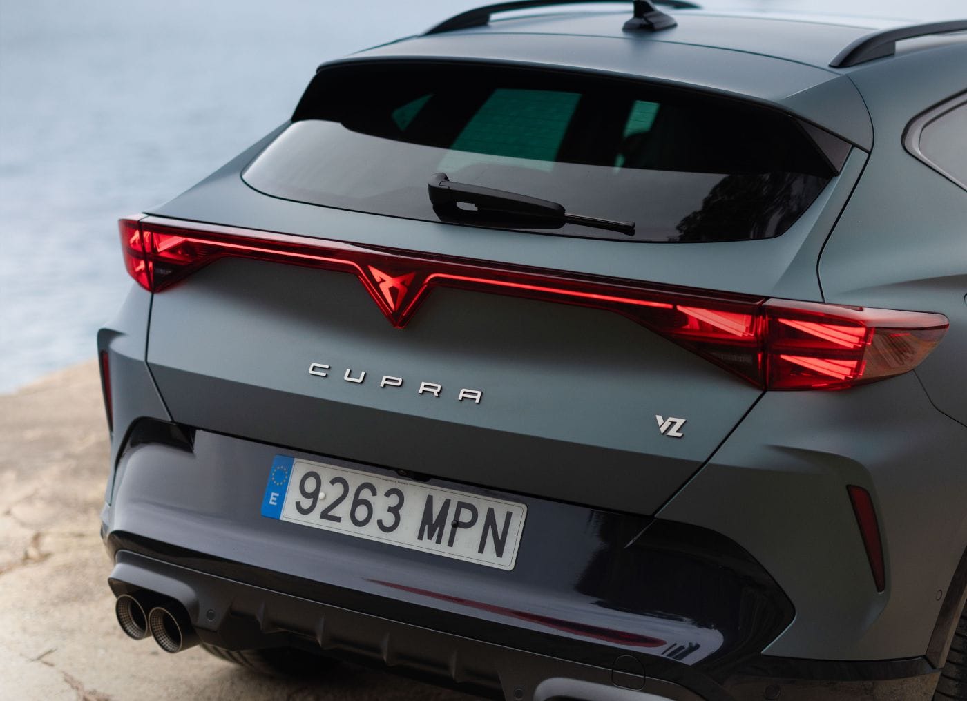 Así es el CUPRA Formentor PHEV, el próximo SUV híbrido enchufable de la marca en Colombia V12MAGAZINE CUPRA Formentor PHEV será el próximo lanzamiento de la marca en Colombia. El SUV híbrido enchufable ya abrió su preventa y ampliará la oferta de movilidad electrificada de la firma en el país. V12MAGAZINE