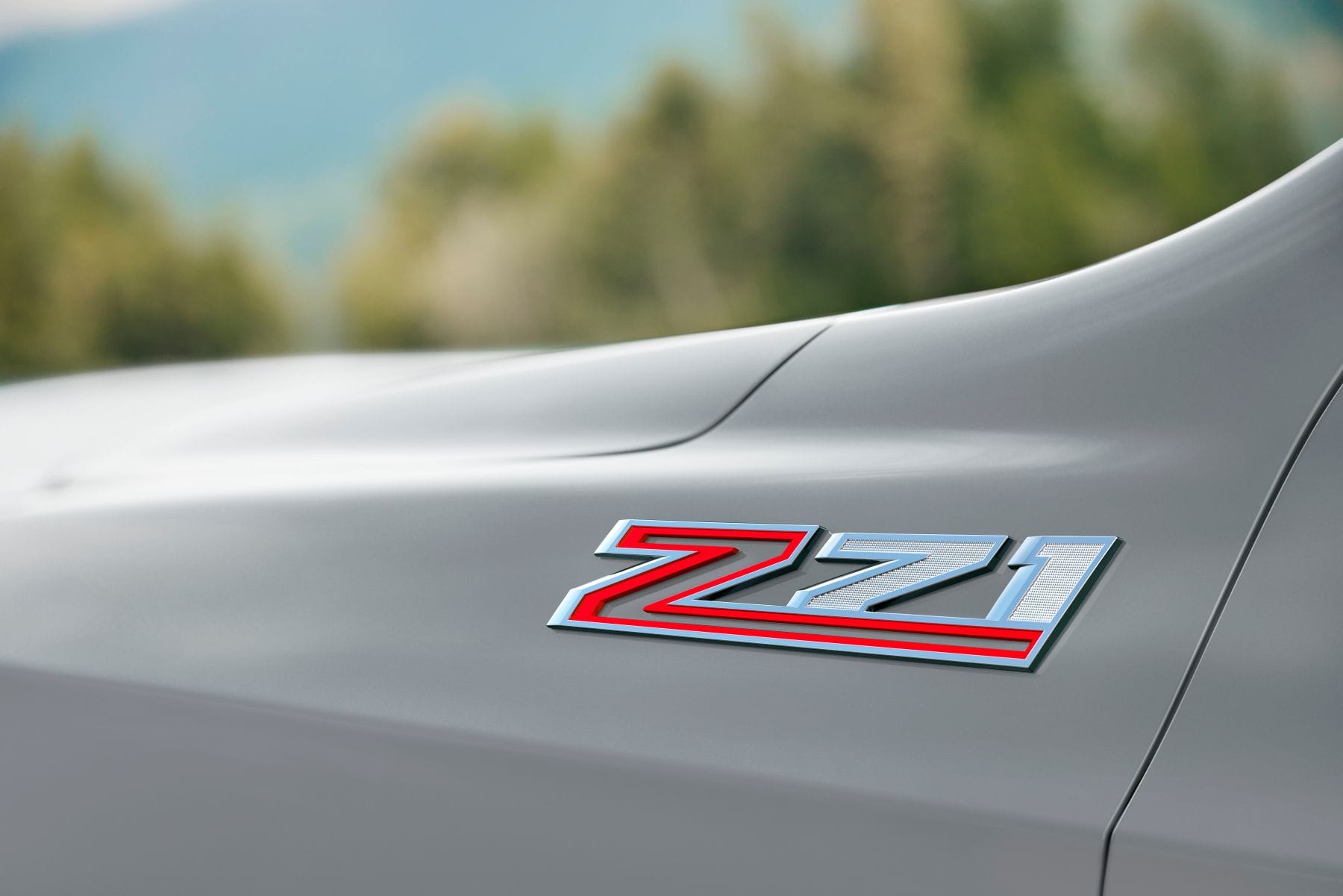 Chevrolet Suburban Z71 en Colombia: la legendaria SUV premium llega con motor V8 y más tecnología V12MAGAZINE Chevrolet Suburban Z71 aterriza en Colombia para ampliar el portafolio premium de la marca con una SUV de gran tamaño que combina tradición, tecnología y capacidades todoterreno. V12MAGAZINE