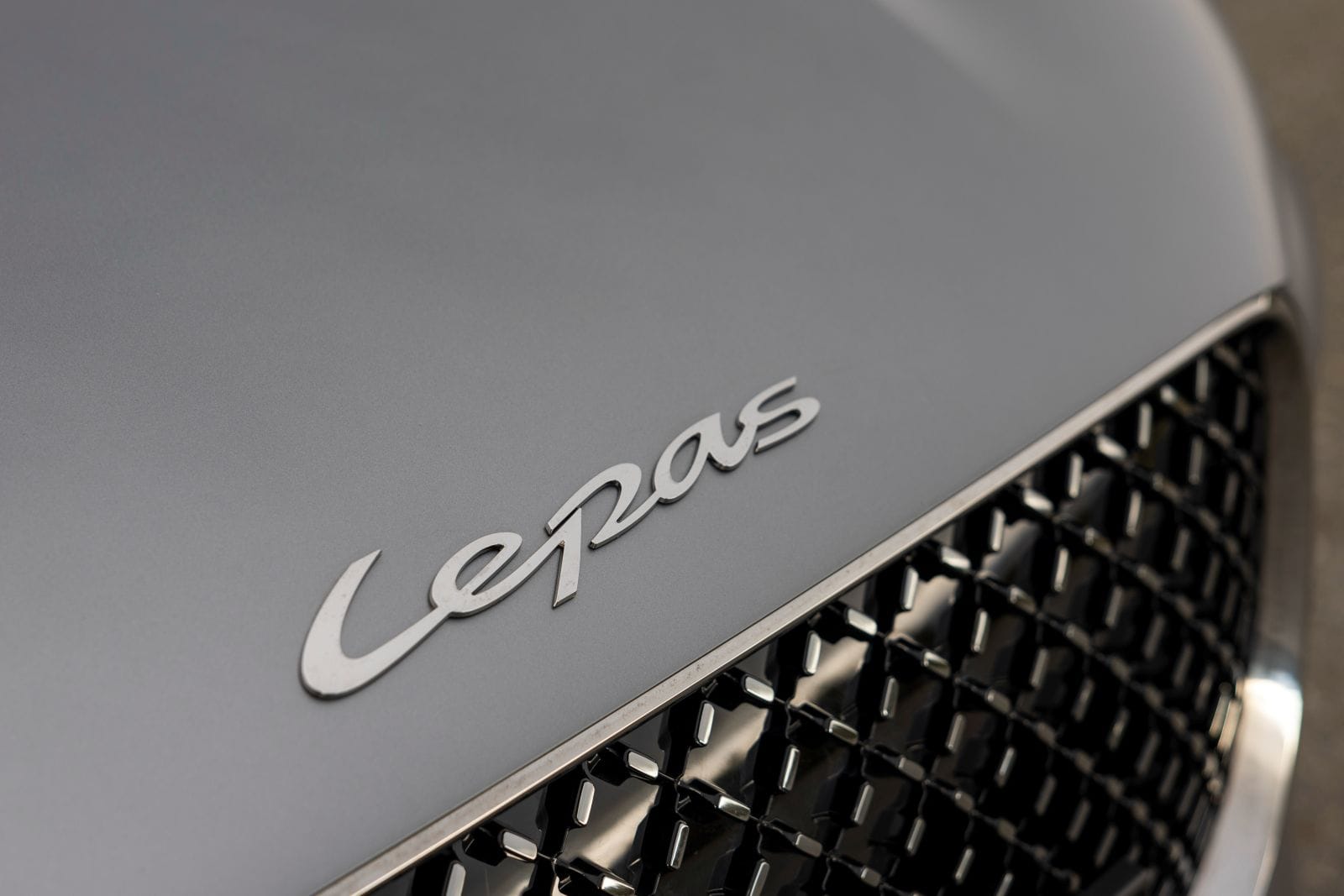 LEPAS, la marca premium del Grupo Chery, llega a Colombia, apostando por la tecnología y la electrificación V12MAGAZINE LEPAS, la nueva marca global de lujo del Grupo Chery, prepara su llegada a Colombia durante el último trimestre del año. Con una propuesta basada en tecnología inteligente, superhibridación y vehículos eléctricos, busca abrir un nuevo capítulo para la movilidad premium en el país. V12MAGAZINE