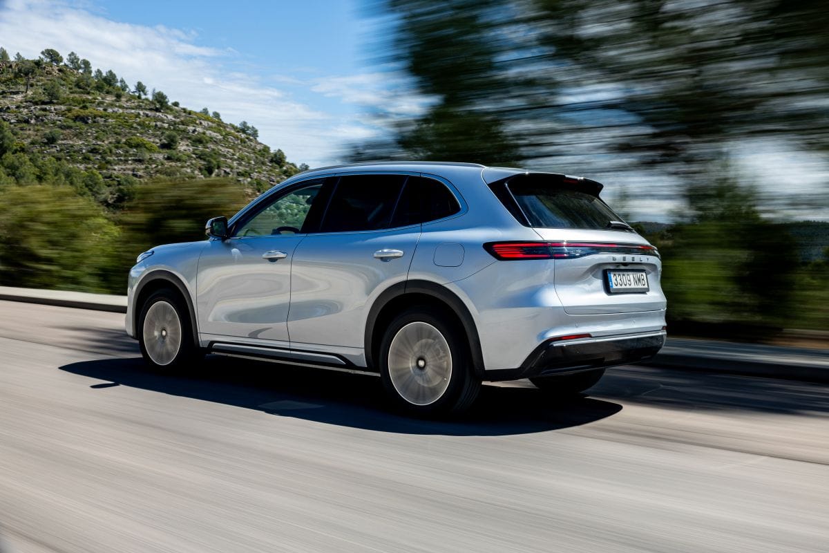 Geely Auto y Ford crean una joint venture para fabricar vehículos en Valencia, España V12MAGAZINE Geely