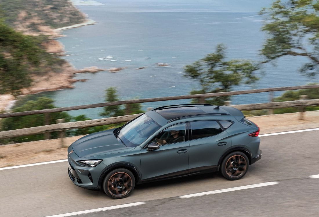 Así es el CUPRA Formentor PHEV, el próximo SUV híbrido enchufable de la marca en Colombia V12MAGAZINE CUPRA Formentor PHEV será el próximo lanzamiento de la marca en Colombia. El SUV híbrido enchufable ya abrió su preventa y ampliará la oferta de movilidad electrificada de la firma en el país. V12MAGAZINE